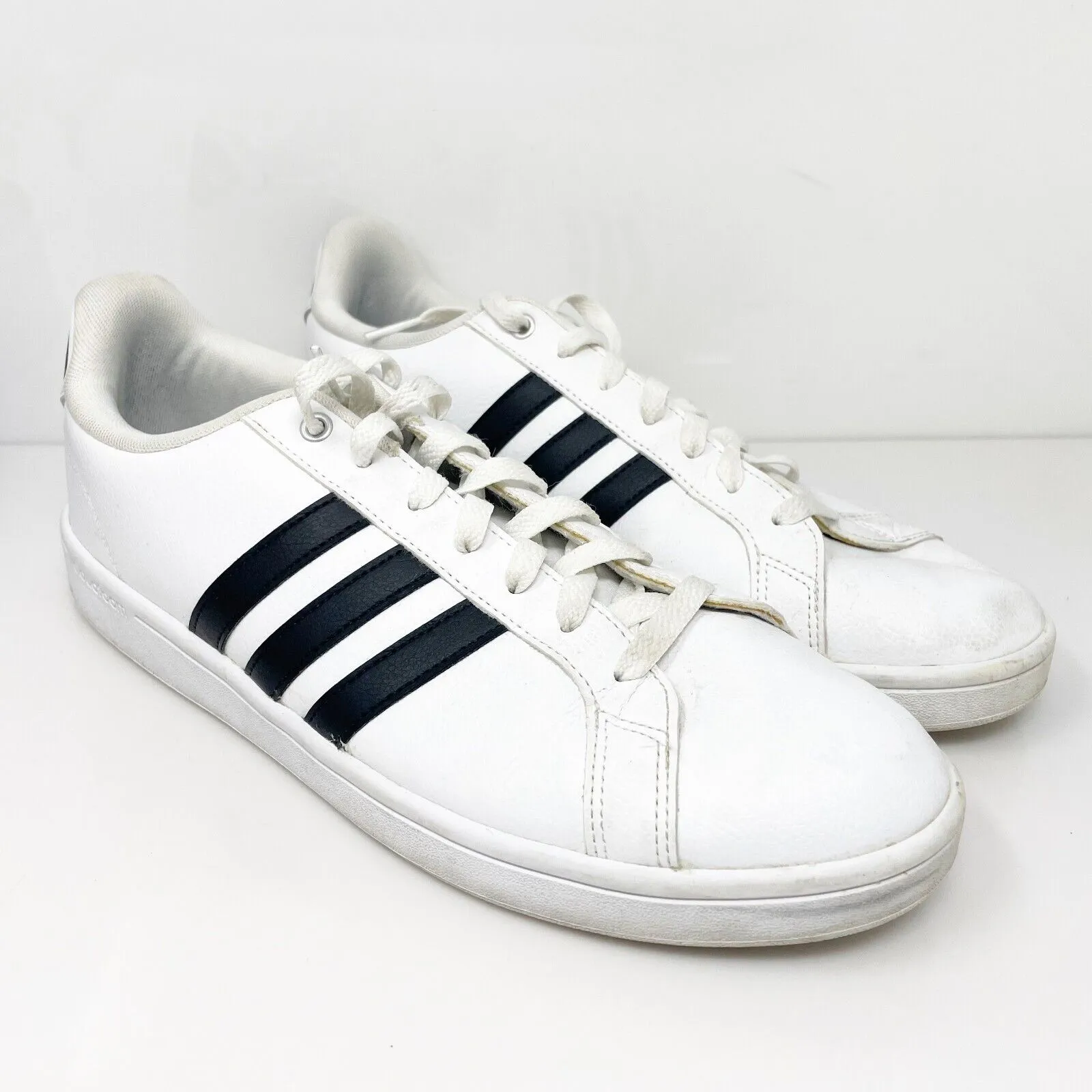 Adidas Mens Cloudfoam Advantage AW4294 White Casual Shoes Sneakers Size 11.5