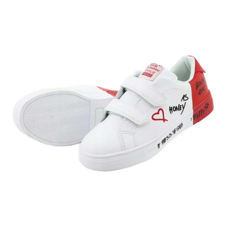 American Club ES05 white and red sports sneakers