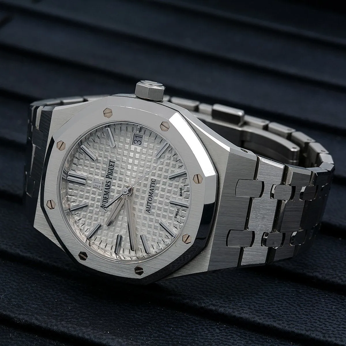 Audemars Piguet Royal Oak Self Winding 15450ST 37MM White Dial With Stainless Steel Bracelet