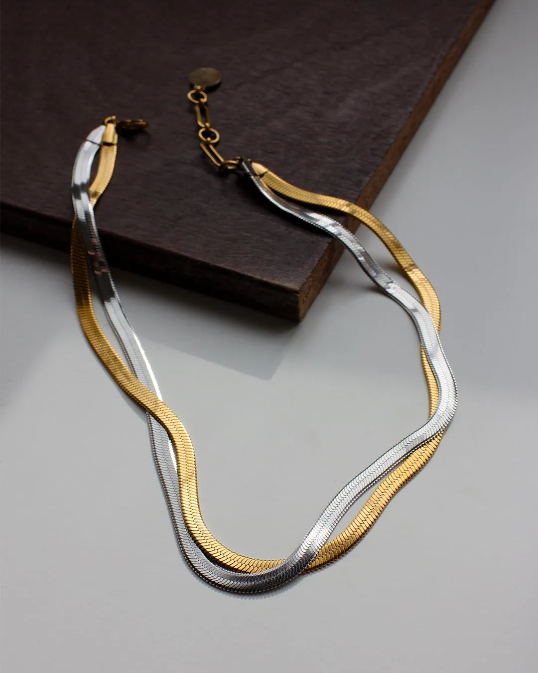 Conda Two-Tone Necklace