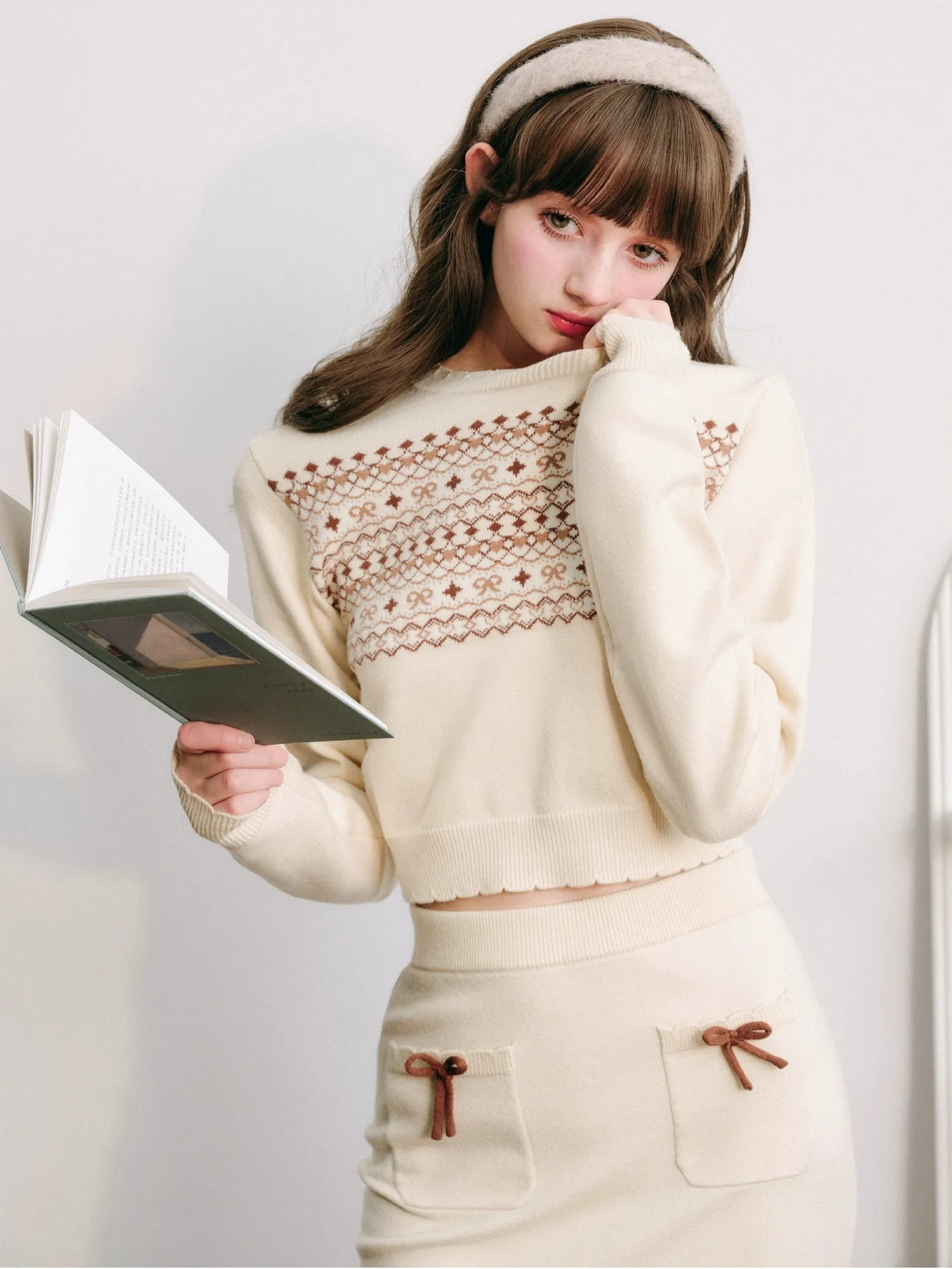 Fair Isle Short Sweater & Slim Skirt