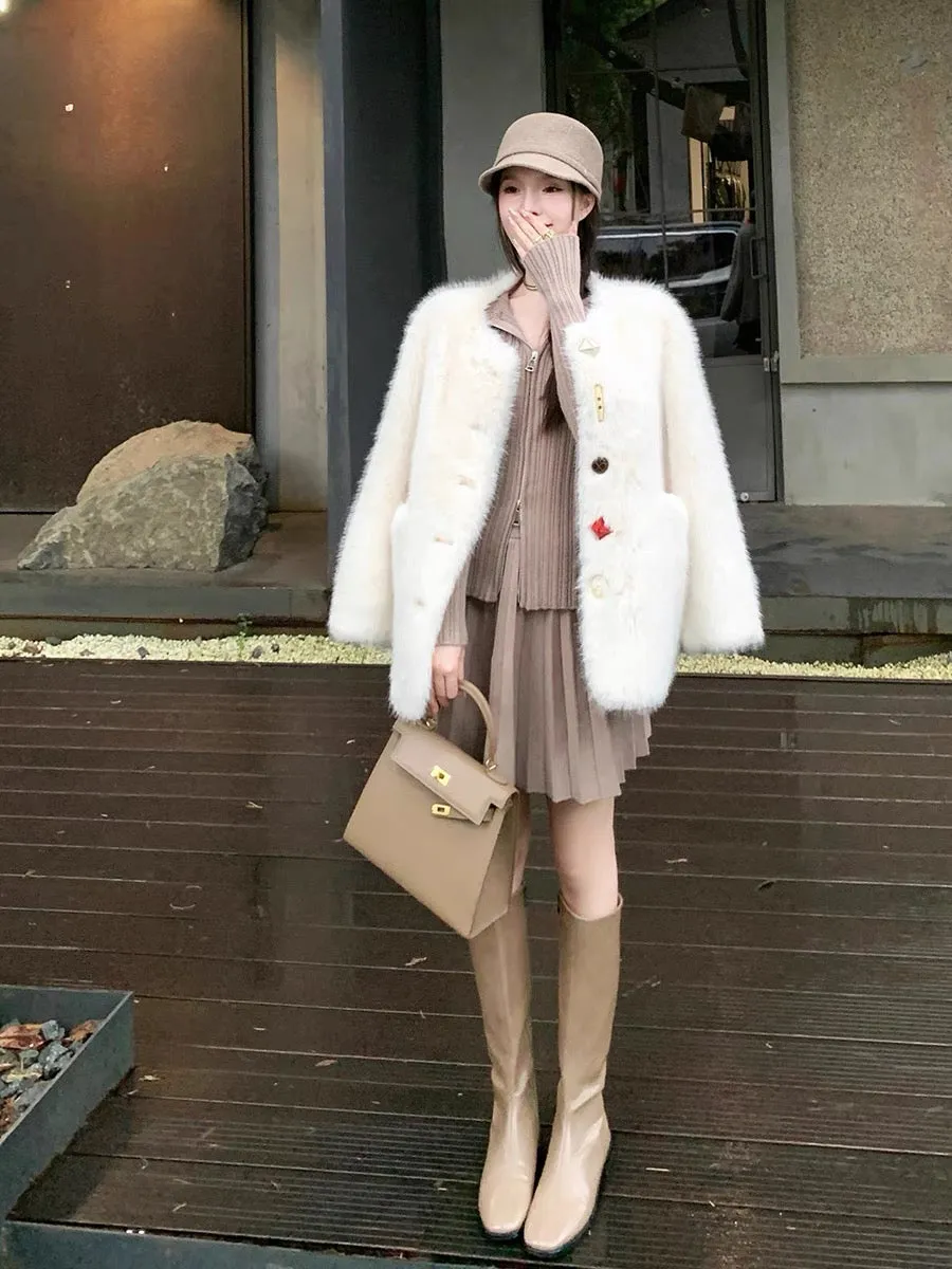 Guoguojia 2023 autumn and winter new imitation fur round neck warm top casual long-sleeved short fur coat for women (S9973)