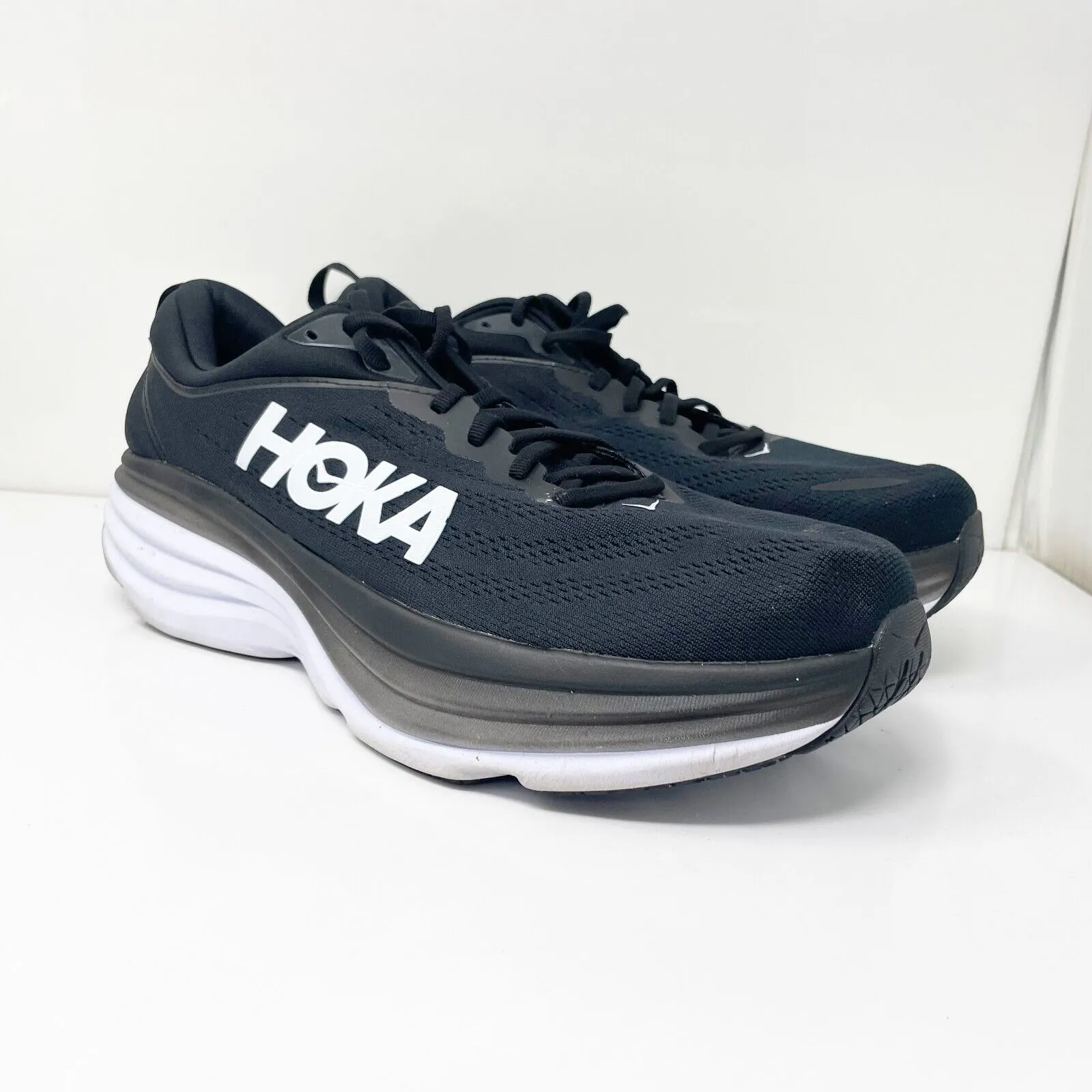 Hoka One One Mens Bondi 8 1127953 BWHT Black Running Shoes Sneakers Size 13 2E