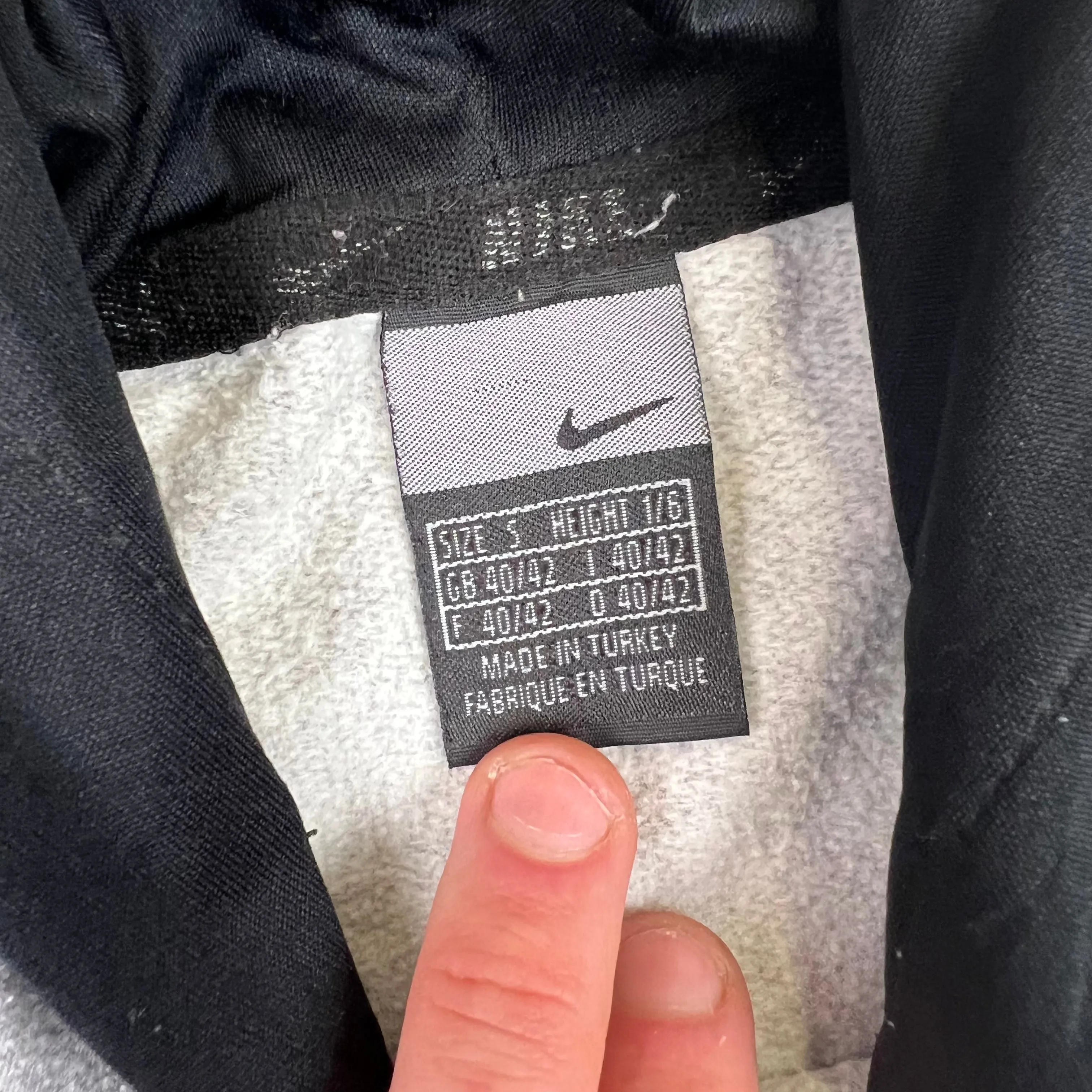 Nike 00's Air Jordan Embroidered Logo Hoodie Grey