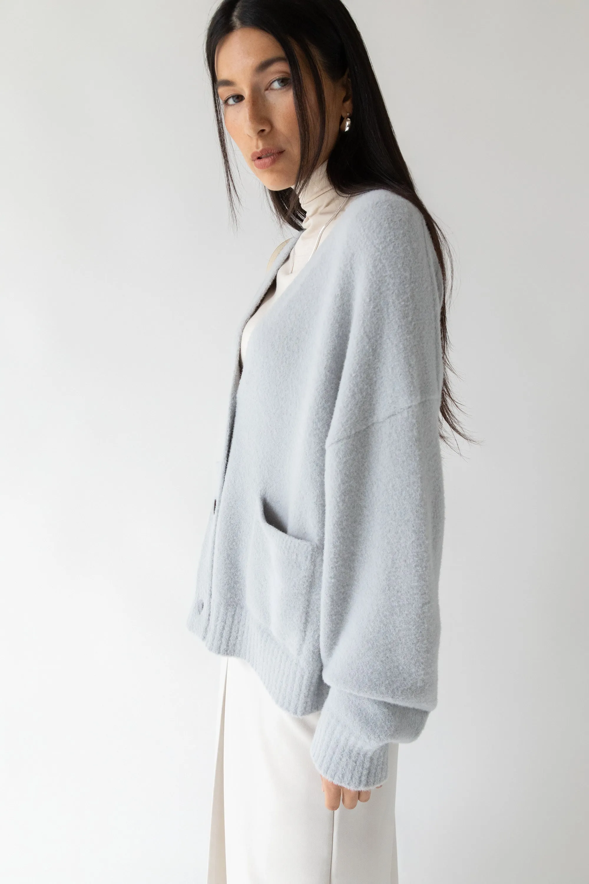 OVERSIZED CARDIGAN