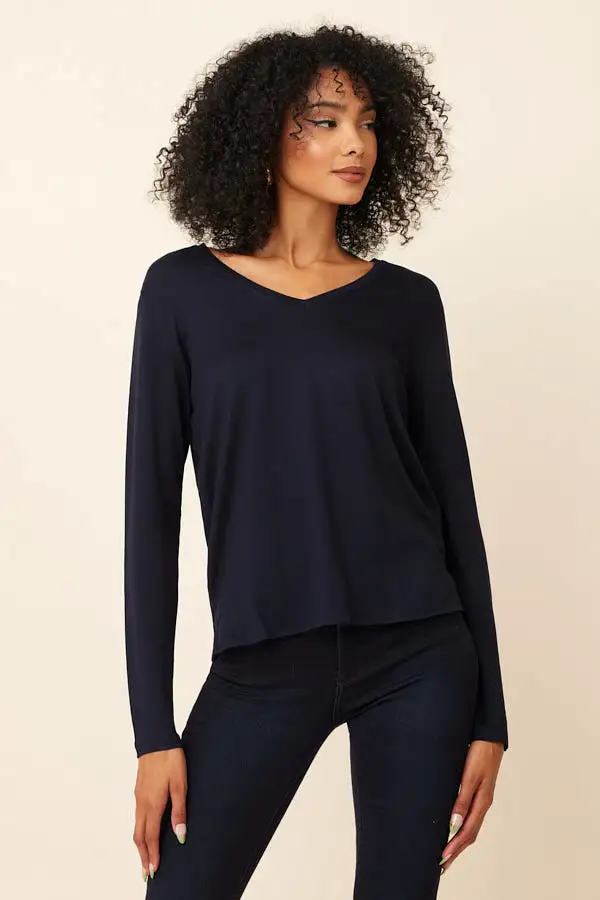 Soft Touch Semi Relaxed V-Neck w/ Side Slits in Marine/Navy