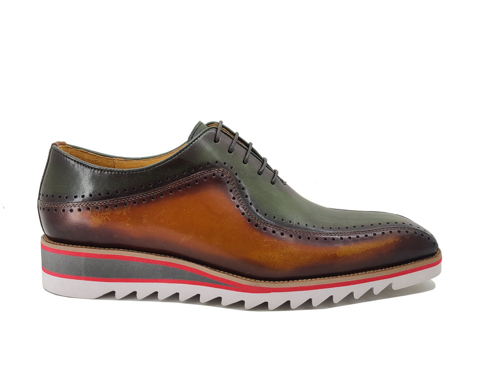 Stylish Two-Tone Brogue Oxford